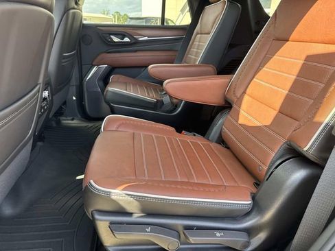 Used 2024 GMC Yukon Denali Ultimate image 18