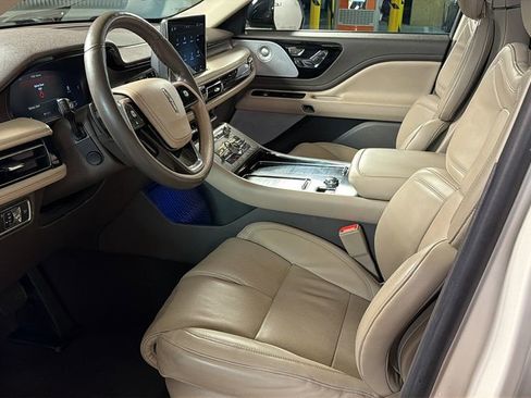 Used 2022 Lincoln Aviator Reserve w/ Equipment Group 201A image 28