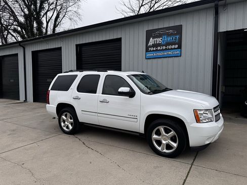 Used 2011 Chevrolet Tahoe LTZ image 7