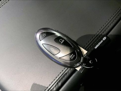 Used 2025 Hyundai Santa Fe Calligraphy AWD/4WD image 30