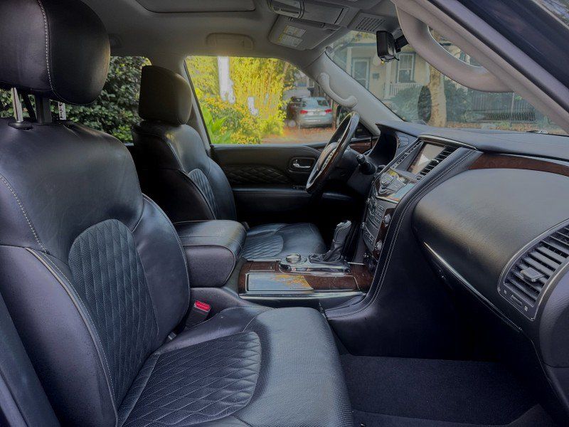Used 2018 INFINITI QX80 4WD w/ Deluxe Technology Package image 31