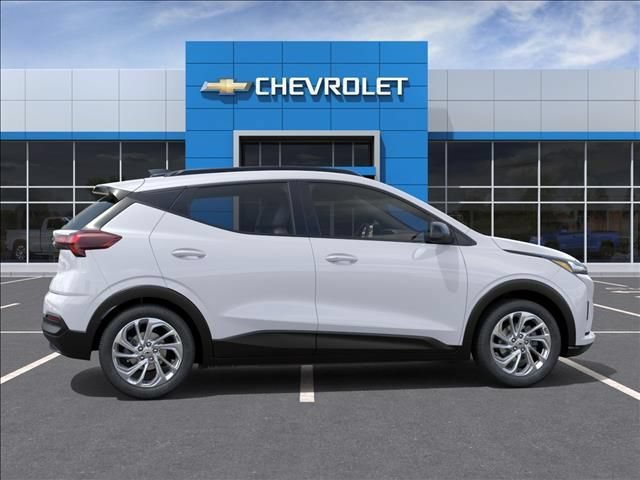 New 2027 Chevrolet Bolt LT w/ Dual Panel Sunroof Package FWD image 5