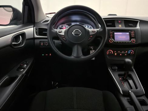 Used 2018 Nissan Sentra S image 29