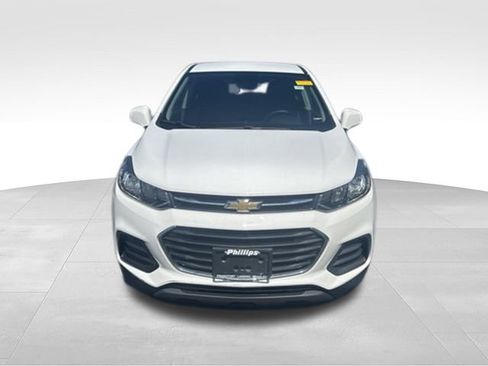 Used 2021 Chevrolet Trax LS w/ Tint and Cruise Package FWD image 7