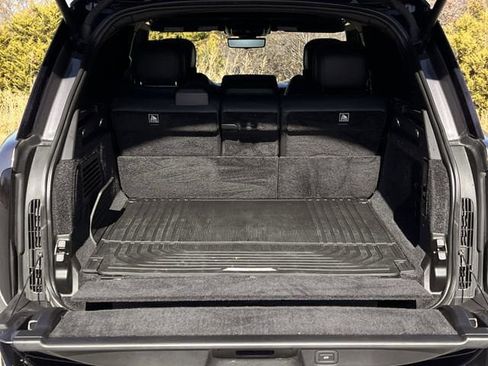 Used 2023 Land Rover Range Rover Autobiography image 27