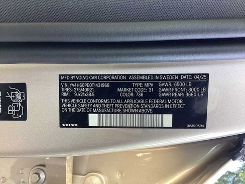 Used 2026 Volvo XC90 T8 Plus w/ Protection Package Premier image 37