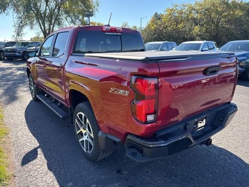 Used 2023 Chevrolet Colorado Z71 w/ Z71 Convenience Package 2 image 8