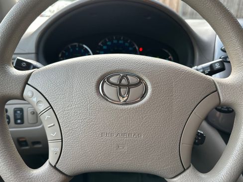 Used 2006 Toyota Sienna LE image 27