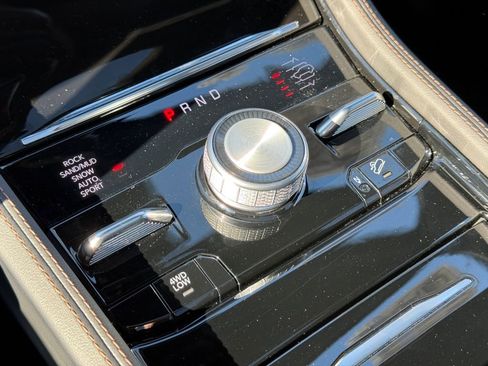 Used 2023 Jeep Grand Cherokee Summit image 24