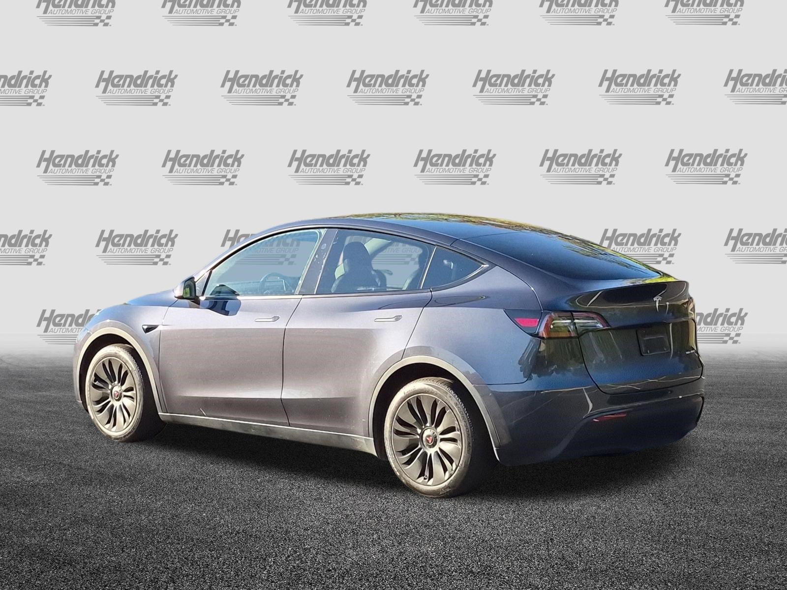 Used 2024 Tesla Model Y Long Range AWD/4WD image 8