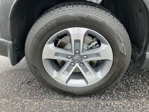Certified 2025 Honda Pilot EX-L image 27