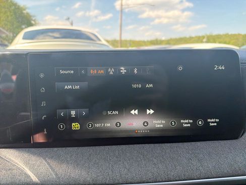 Used 2025 Nissan Kicks SV AWD/4WD image 26