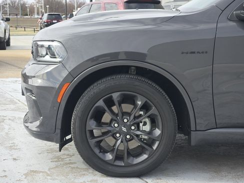 Used 2024 Dodge Durango R/T w/ Blacktop Package image 9
