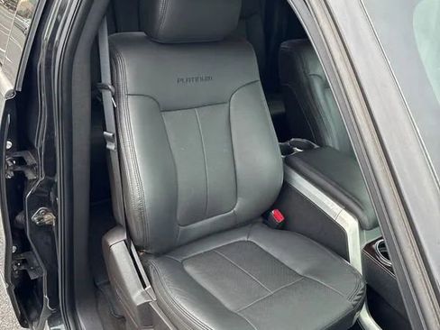 Used 2014 Ford F150 Platinum image 14