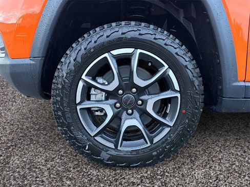 New 2026 Jeep Compass Trailhawk w/ Trailer Tow Group image 10