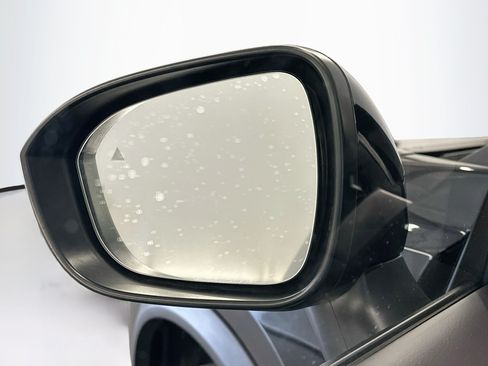 Used 2026 Nissan Rogue SV AWD/4WD image 16