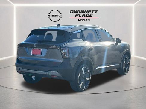 New 2026 Nissan Kicks SR image 5