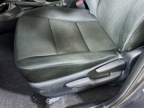 Used 2017 Toyota RAV4 LE FWD image 22