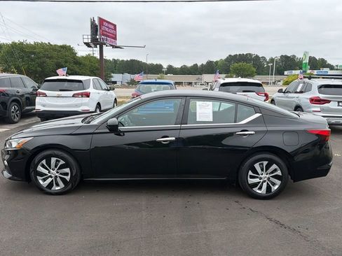Used 2020 Nissan Altima 2.5 S FWD image 6