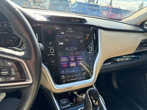 Used 2020 Subaru Outback Limited w/ Popular Package #2 image 3