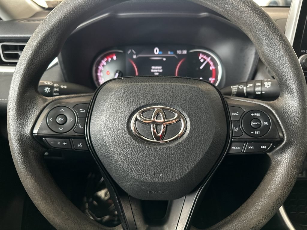 Used 2023 Toyota RAV4 XLE AWD/4WD image 22