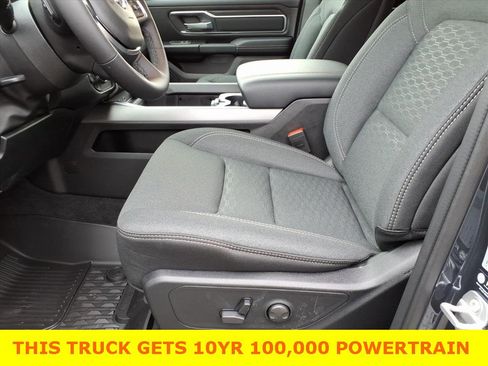 New 2026 RAM 1500 Big Horn w/ Night Edition image 13