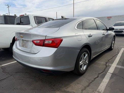 Used 2021 Chevrolet Malibu LS image 3