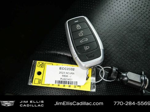 Used 2023 Acura MDX SH-AWD w/ Advance Package image 41