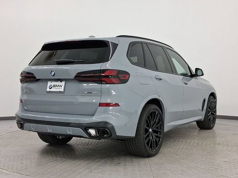 New 2026 BMW X5 sDrive40i image 9