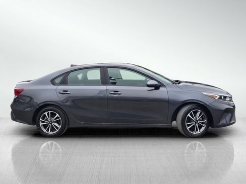 Certified 2023 Kia Forte LXS w/ LXS Technology Package image 3