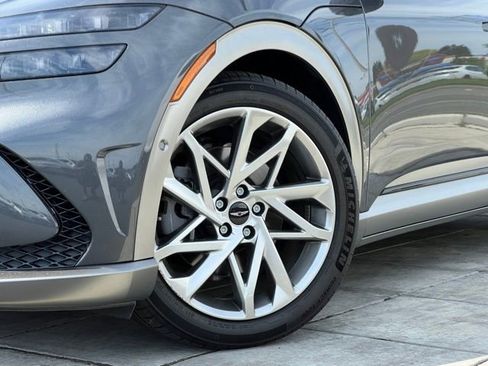 Used 2023 Genesis GV60 Advanced AWD/4WD image 2