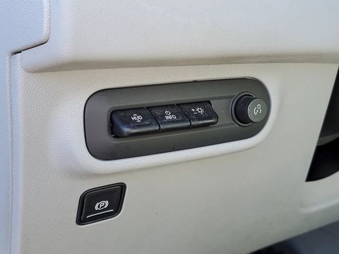 Certified 2023 GMC Terrain SLT w/ Tech Package AWD/4WD image 23