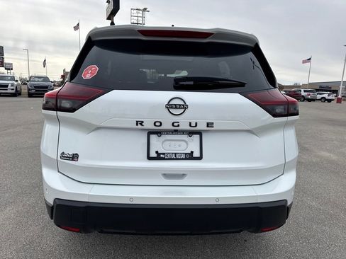 New 2026 Nissan Rogue SV image 5