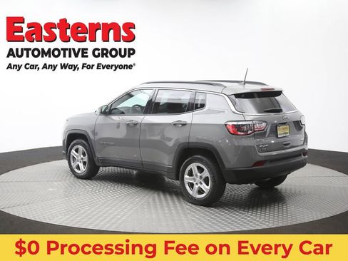 Used 2023 Jeep Compass Latitude w/ Sun and Sound Group AWD/4WD image 65