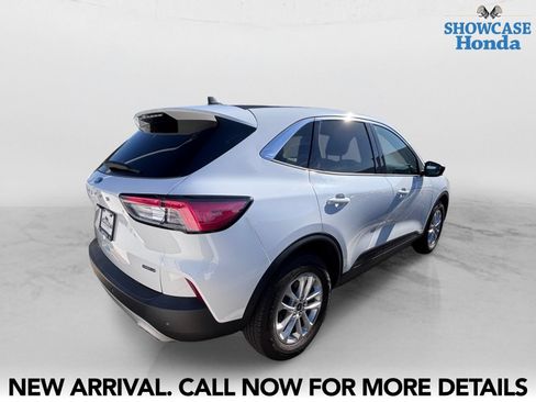 Used 2022 Ford Escape SE AWD/4WD image 5