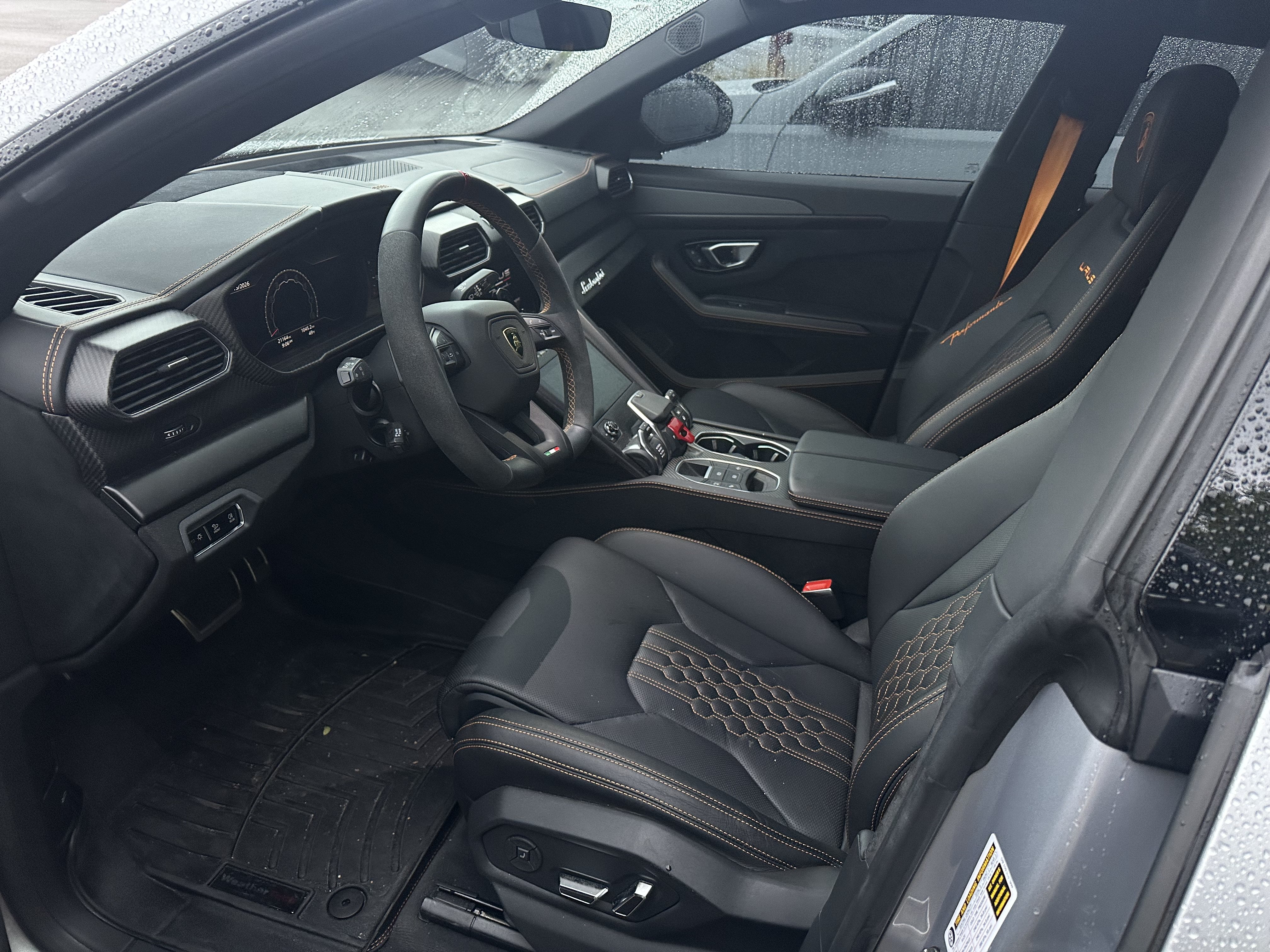 Used 2023 Lamborghini Urus Performante AWD/4WD image 7