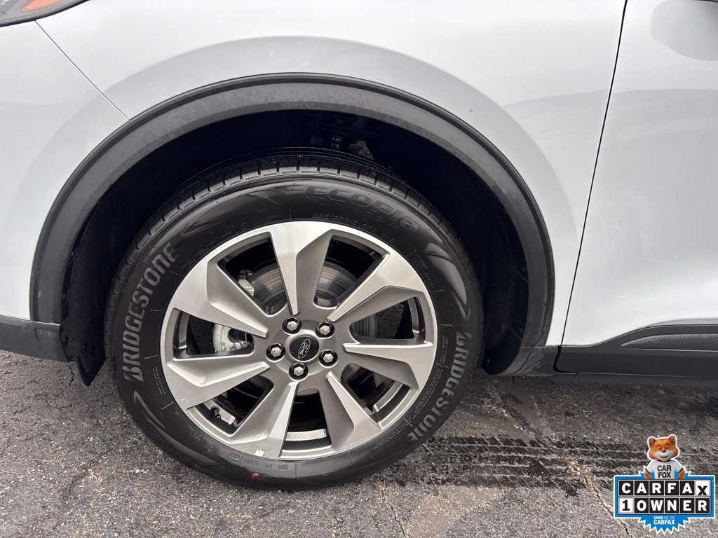 Used 2025 Ford Escape Platinum AWD/4WD image 9
