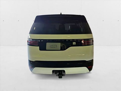 New 2025 Land Rover Discovery Dynamic SE image 6