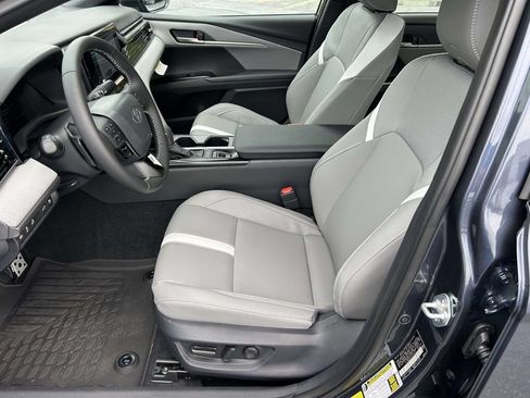 New 2026 Toyota Camry SE FWD image 14