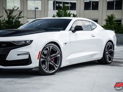 Used 2019 Chevrolet Camaro SS RWD image 41
