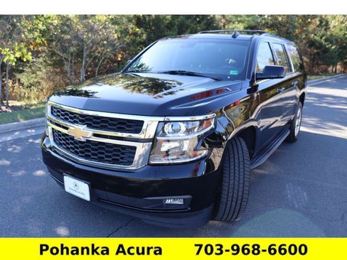 Used 2018 Chevrolet Suburban LT w/ Luxury Package image 3