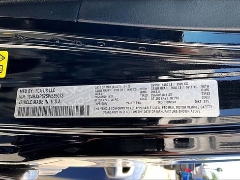 Certified 2025 Jeep Wrangler Unlimited Sahara w/ Safety Group image 33