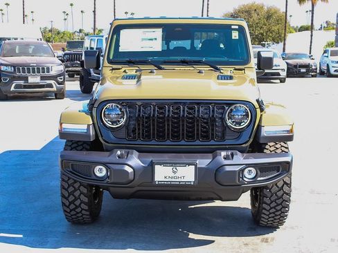 New 2026 Jeep Gladiator Sport AWD/4WD image 3