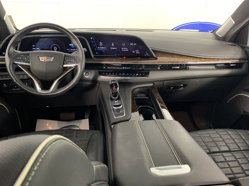Used 2021 Cadillac Escalade Sport Platinum w/ LPO, ONYX Package AWD/4WD image 35
