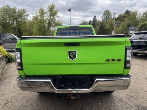 Used 2012 RAM 2500 ST w/ Chrome Appearance Group image 8