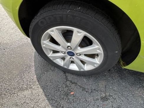 Used 2013 Ford Fiesta SE FWD image 9