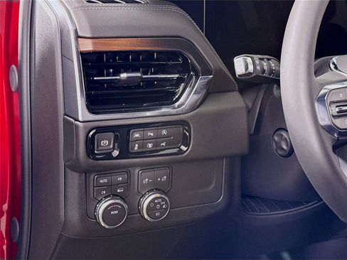 New 2026 GMC Yukon XL Denali w/ Sun & Power Step Package AWD/4WD image 5