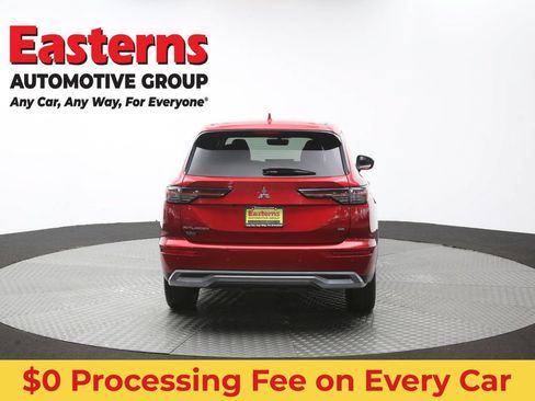 Used 2025 Mitsubishi Outlander SE FWD image 36
