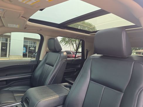 Used 2023 Ford Expedition Max XLT AWD/4WD image 13