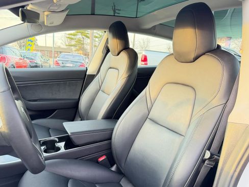 Used 2019 Tesla Model 3 Performance image 13